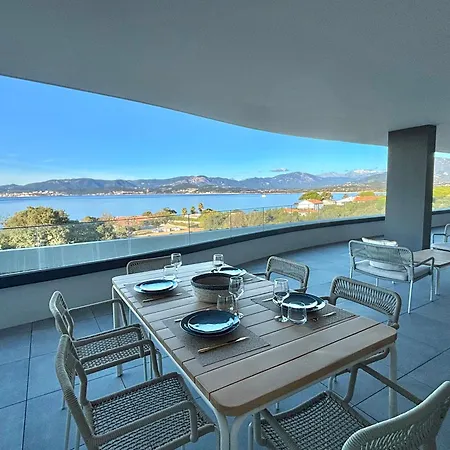 Vue Royal Palm Apartmán *